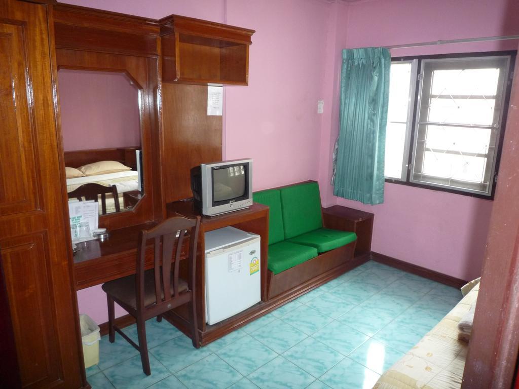 Marina Inn Pattaya Room photo