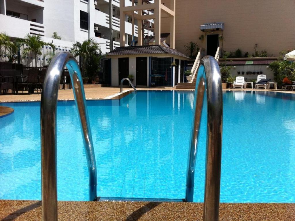 Marina Inn Pattaya Exterior photo